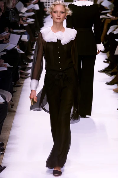 Look 15